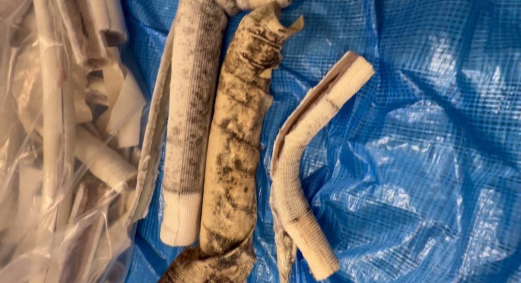 劣化　保温材　PE